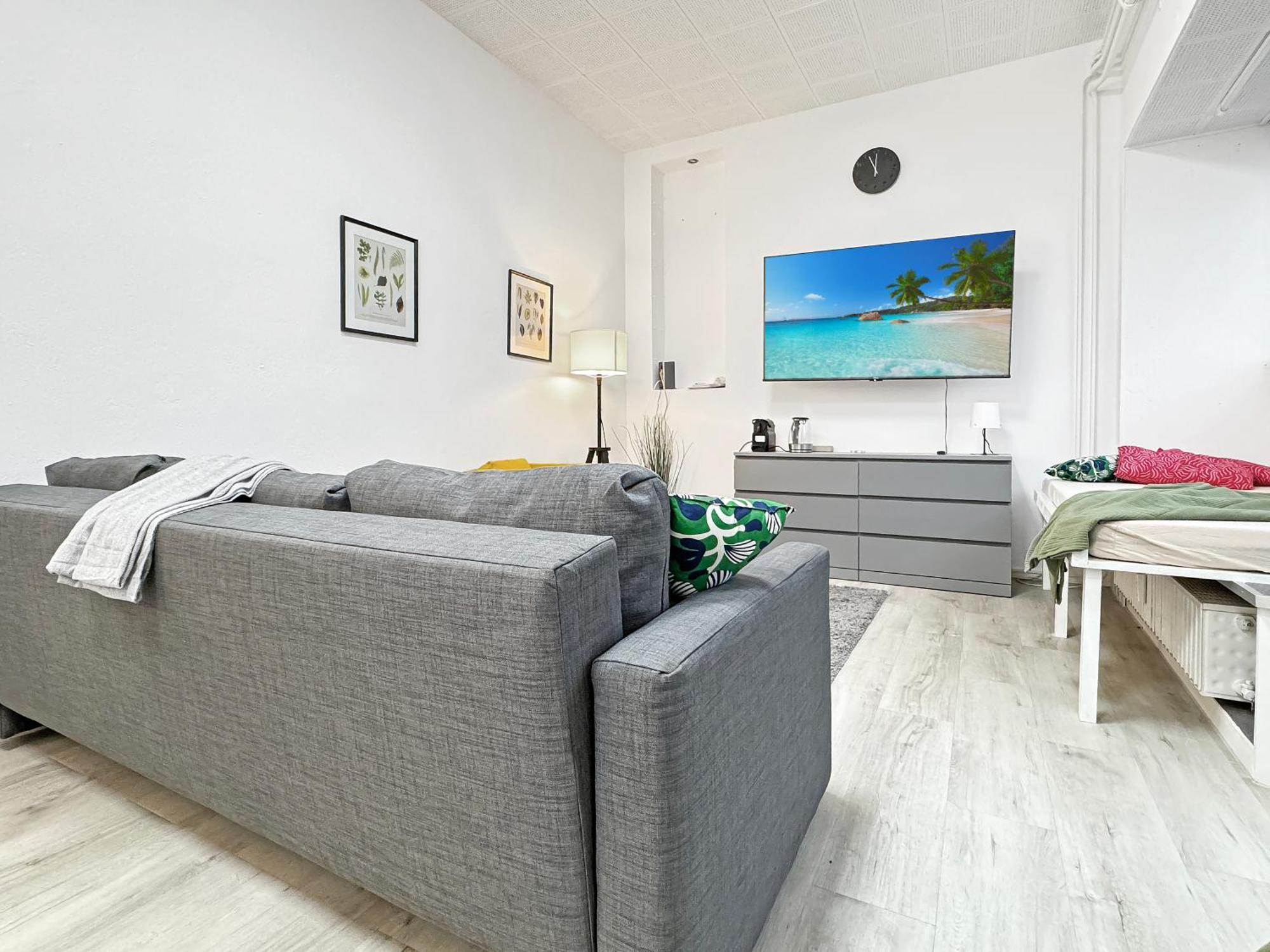 Apartment 2 Fuer 6 P, 15 Min Zum Flughafen Esslingen am Neckar